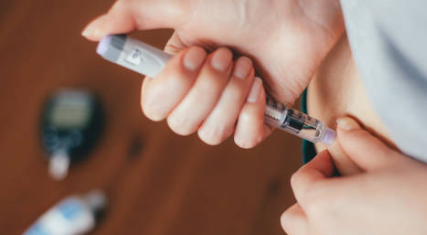 Cómo Minimizar los Riesgos del Tratamiento Hormonal