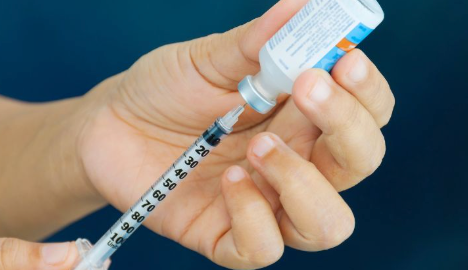 Duerme Mejor: Cómo el Reemplazo Hormonal Combate el Insomnio