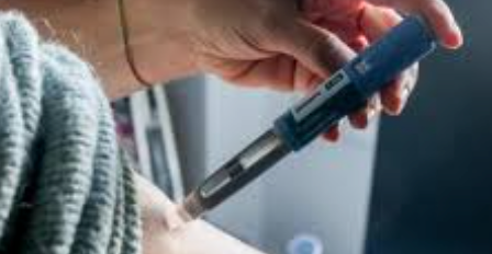 Monitoreo y Seguridad: La Importancia del Seguimiento Médico en la TRH