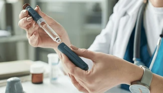 Qué Esperar Después de un Tratamiento de Micro-agujas (Microneedling)