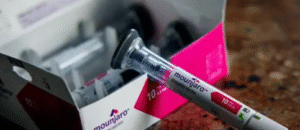 Adiós al "Cejos Caídos": Toxina Botulínica para un Efecto Lifting Masculino