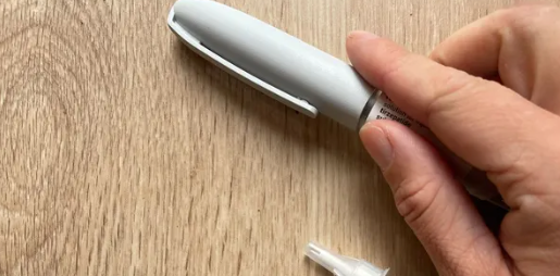 Piel Masculina: Protocolos de Limpieza, Peelings y Mejora de Textura