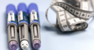 Duerme Mejor: Cómo el Reemplazo Hormonal Combate el Insomnio