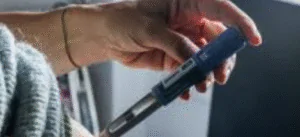 ¿Listo para Sentirte Mejor? Conoce la Terapia de Reemplazo Hormonal