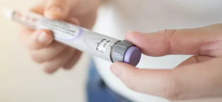 Ventajas y Desventajas de la Rinomodelación con Ácido Hialurónico