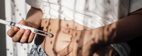 Diabetes y Salud del Hombre: Control Glicémico y Prevención de Riesgos